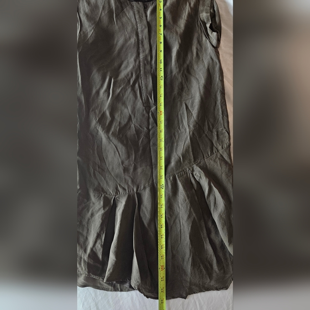 ALLSAINTS Olive Green Roka Dress SZ 0 Short Sleeve Shift Silk Blend Asymmetrical - Picture 9 of 9
